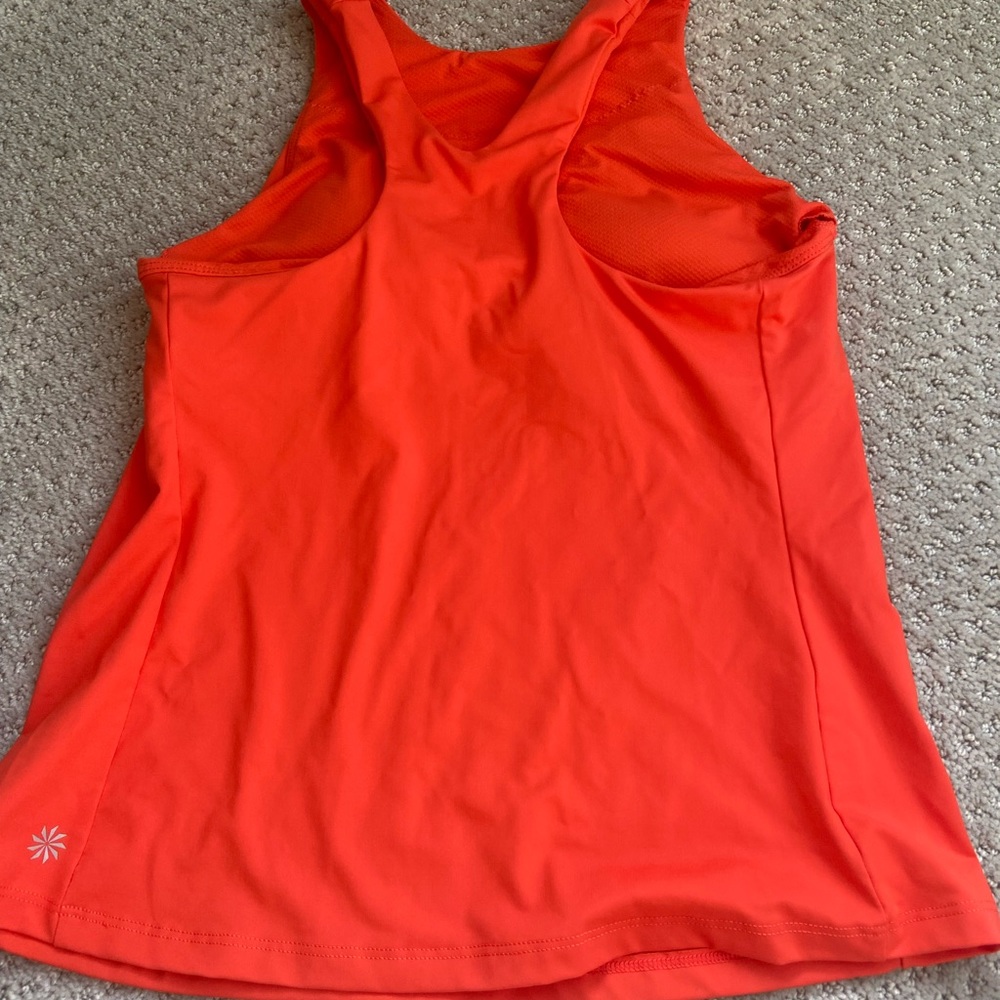 Athletica tank top with built in bra
